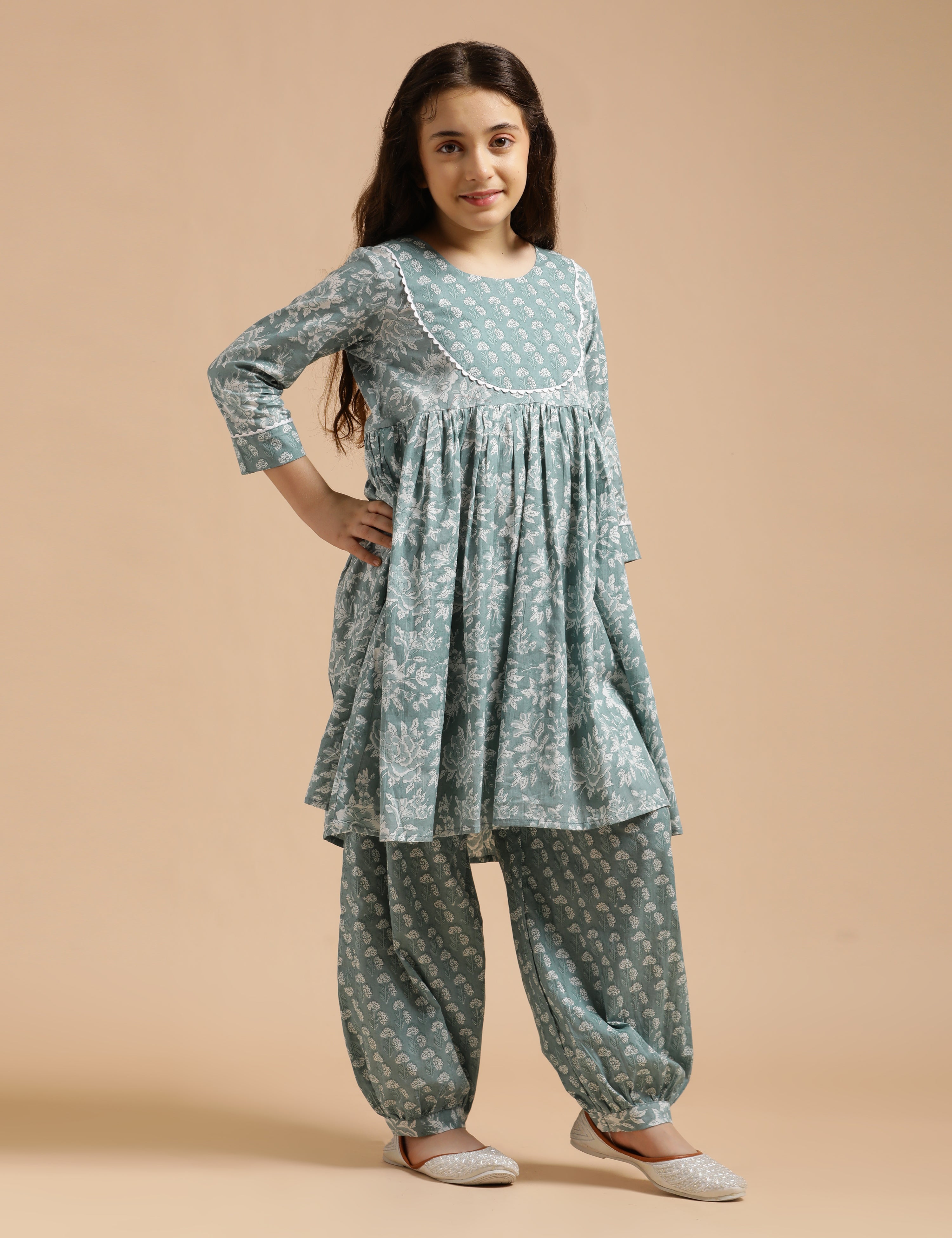 Girls Pure Cotton Floral Embroidered Anarkali Kurta With Salwar