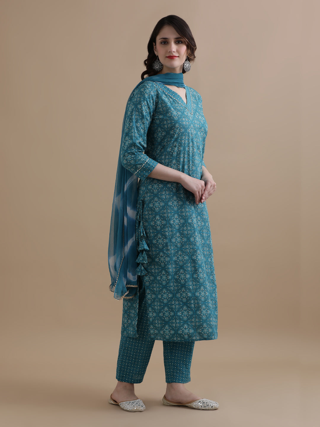 Blue Floral Printed Gotta Patti Pure Cotton Kurta With Pant & Chiffon Dupatta