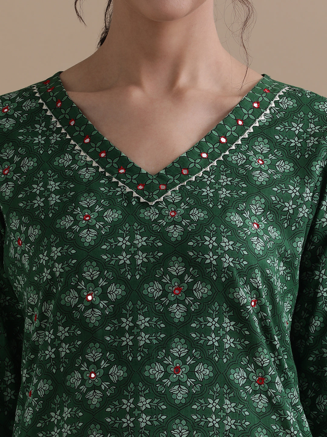 Green Floral Printed Gotta Patti Pure Cotton Kurta With Pant & Chiffon Dupatta