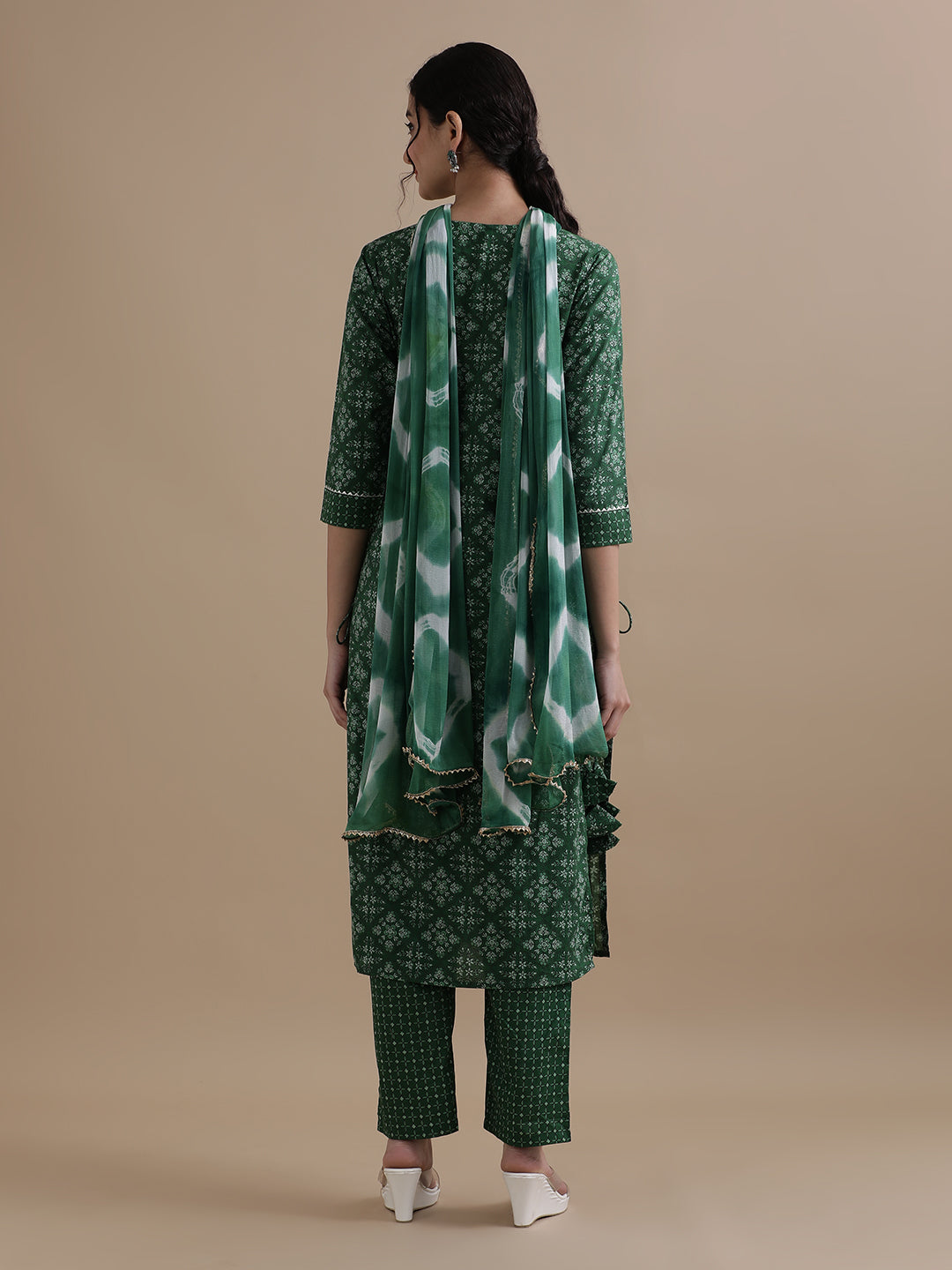 Green Floral Printed Gotta Patti Pure Cotton Kurta With Pant & Chiffon Dupatta