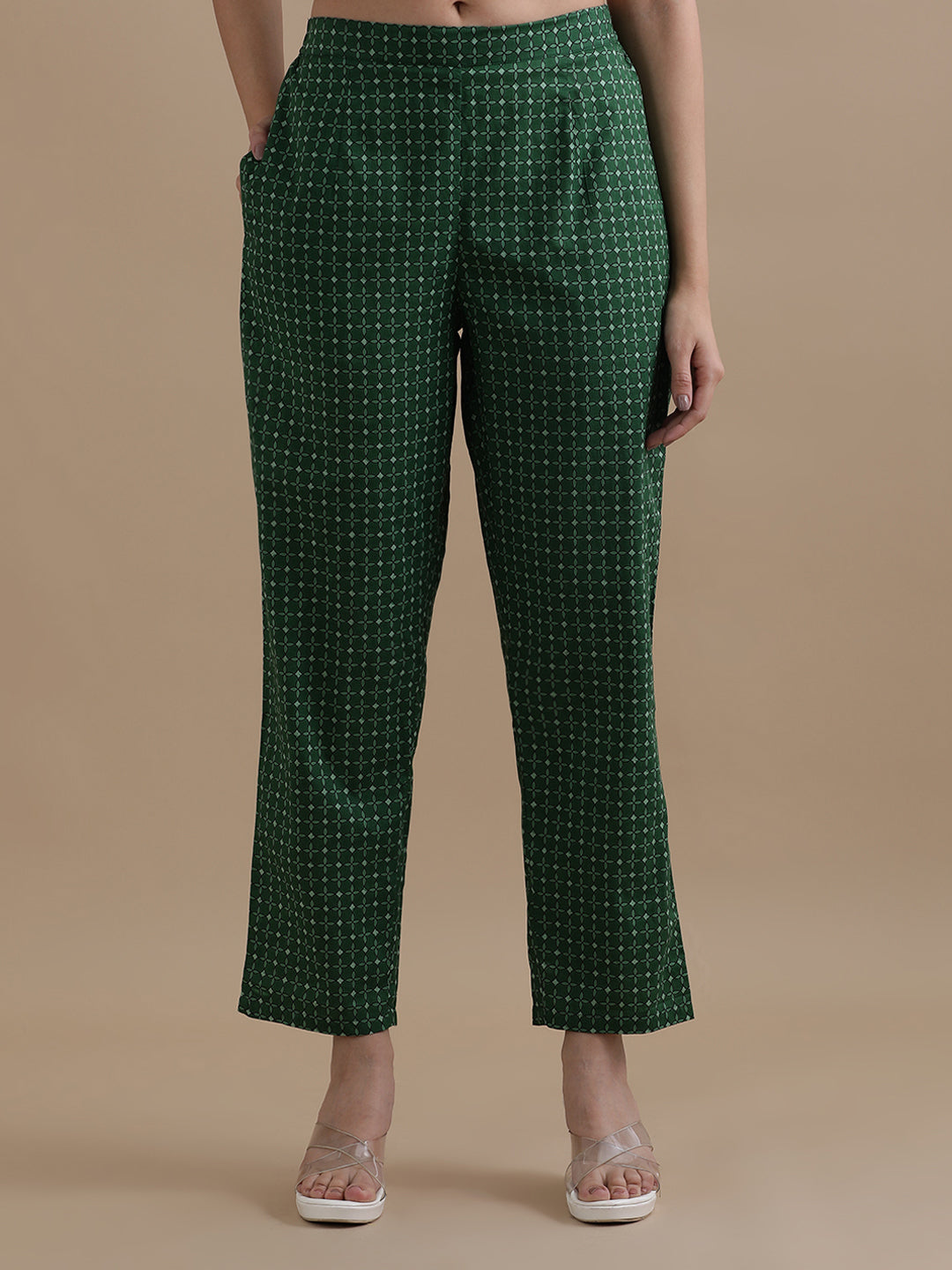 Green Floral Printed Gotta Patti Pure Cotton Kurta With Pant & Chiffon Dupatta