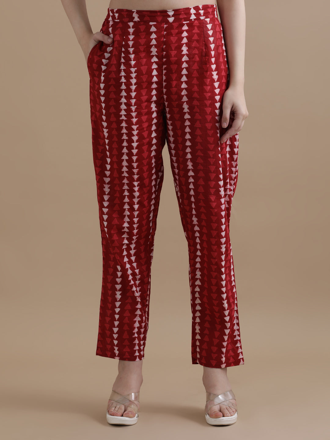 Red Floral Printed Gotta Patti Pure Cotton Kurta With Pant & Chiffon Dupatta