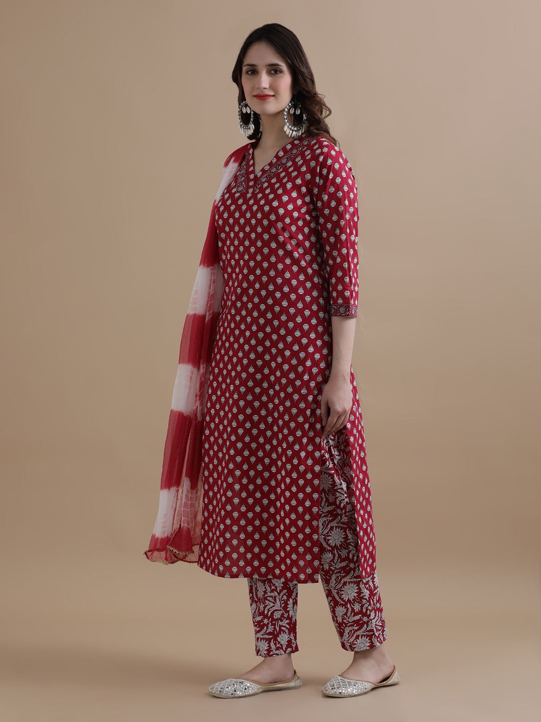 Red Floral Printed Pure Cotton Kurta With Pant & Chiffon Dupatta
