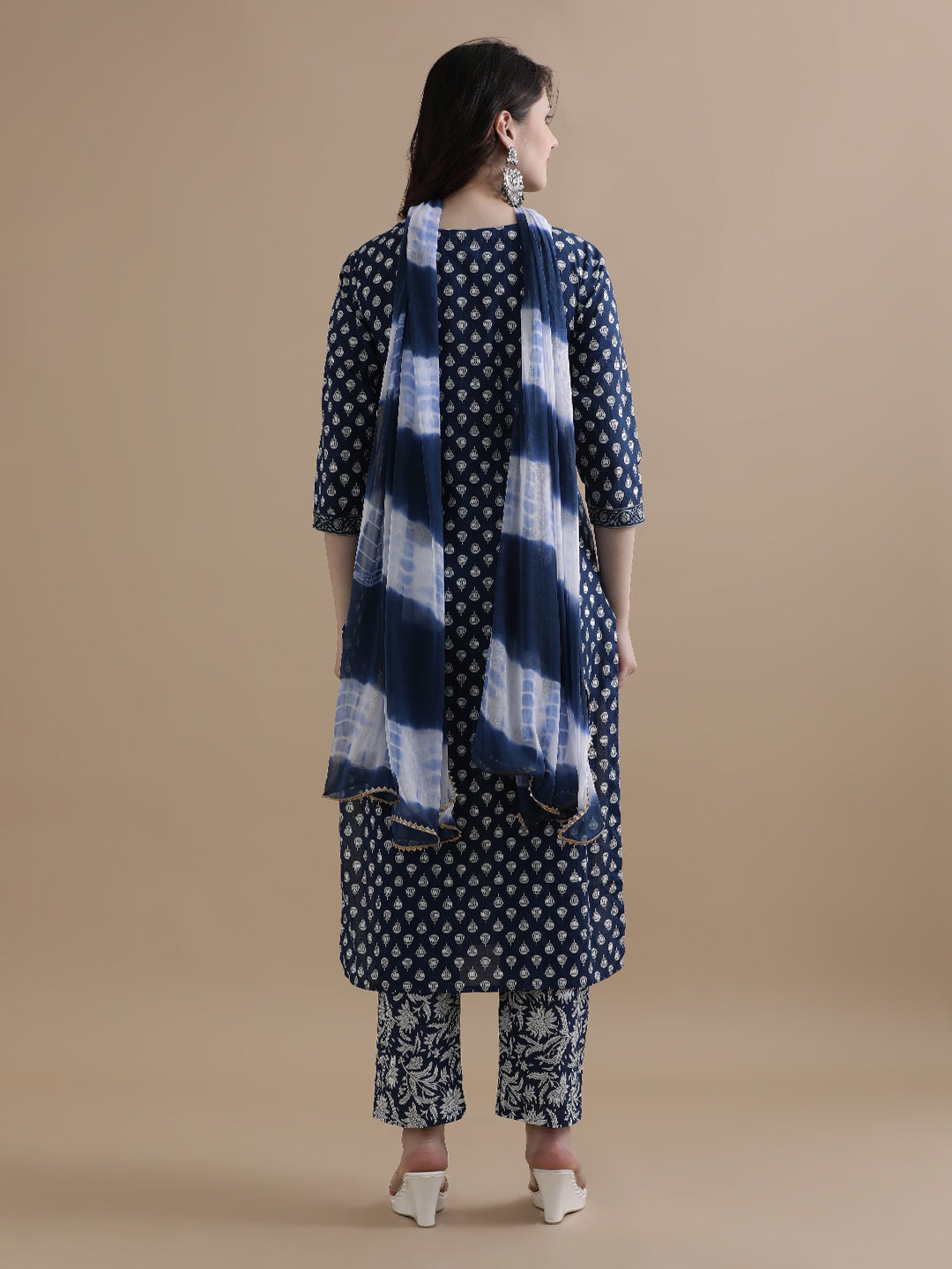 Navy Blue Floral Printed Thread Work Pure Cotton Kurta With Pant & Chiffon Dupatta