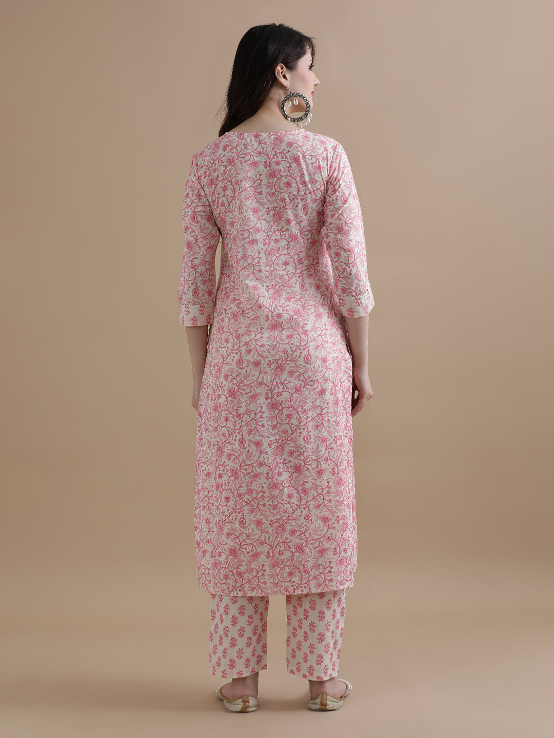 Off White Angrakha Style Floral Printed Gotta Patti Pure Cotton Kurta With Pant & Chiffon Dupatta