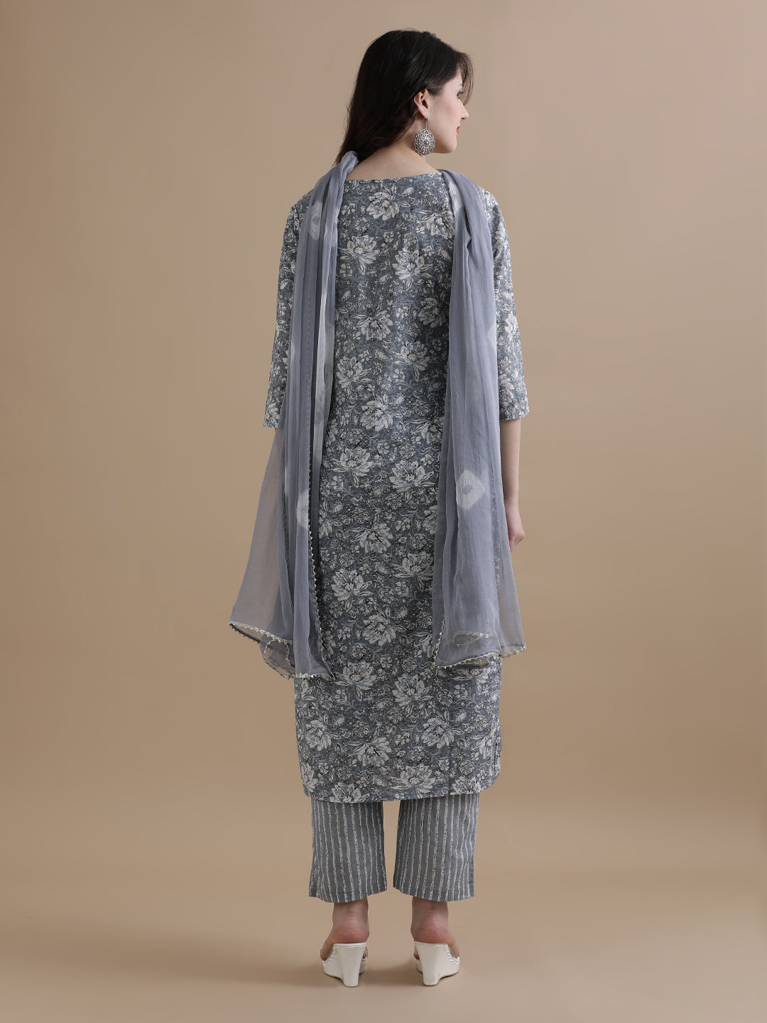 Grey Floral Printed Thread Work Pure Cotton Kurta With Pant & Chiffon Dupatta