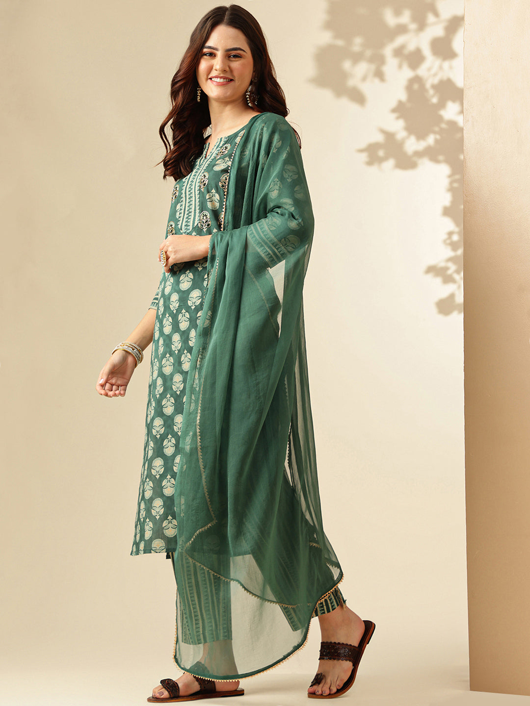 Floral Embroidered Straight Pure Cotton Kurta & Trousers Sets