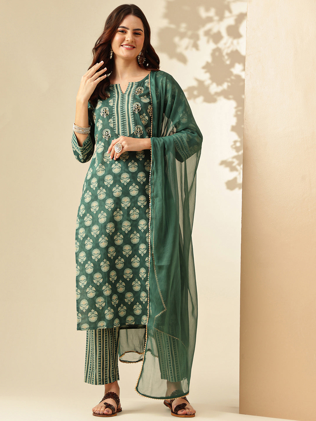 Floral Embroidered Straight Pure Cotton Kurta & Trousers Sets