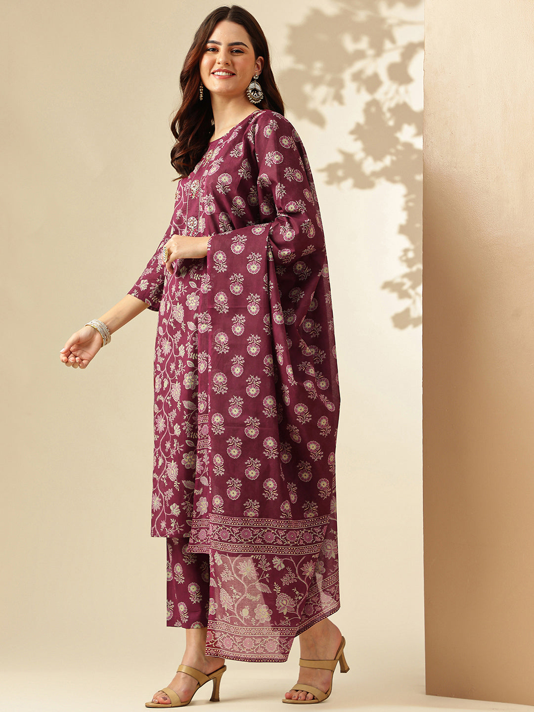 Floral Embroidered Straight Pure Cotton Kurta & Trousers Sets