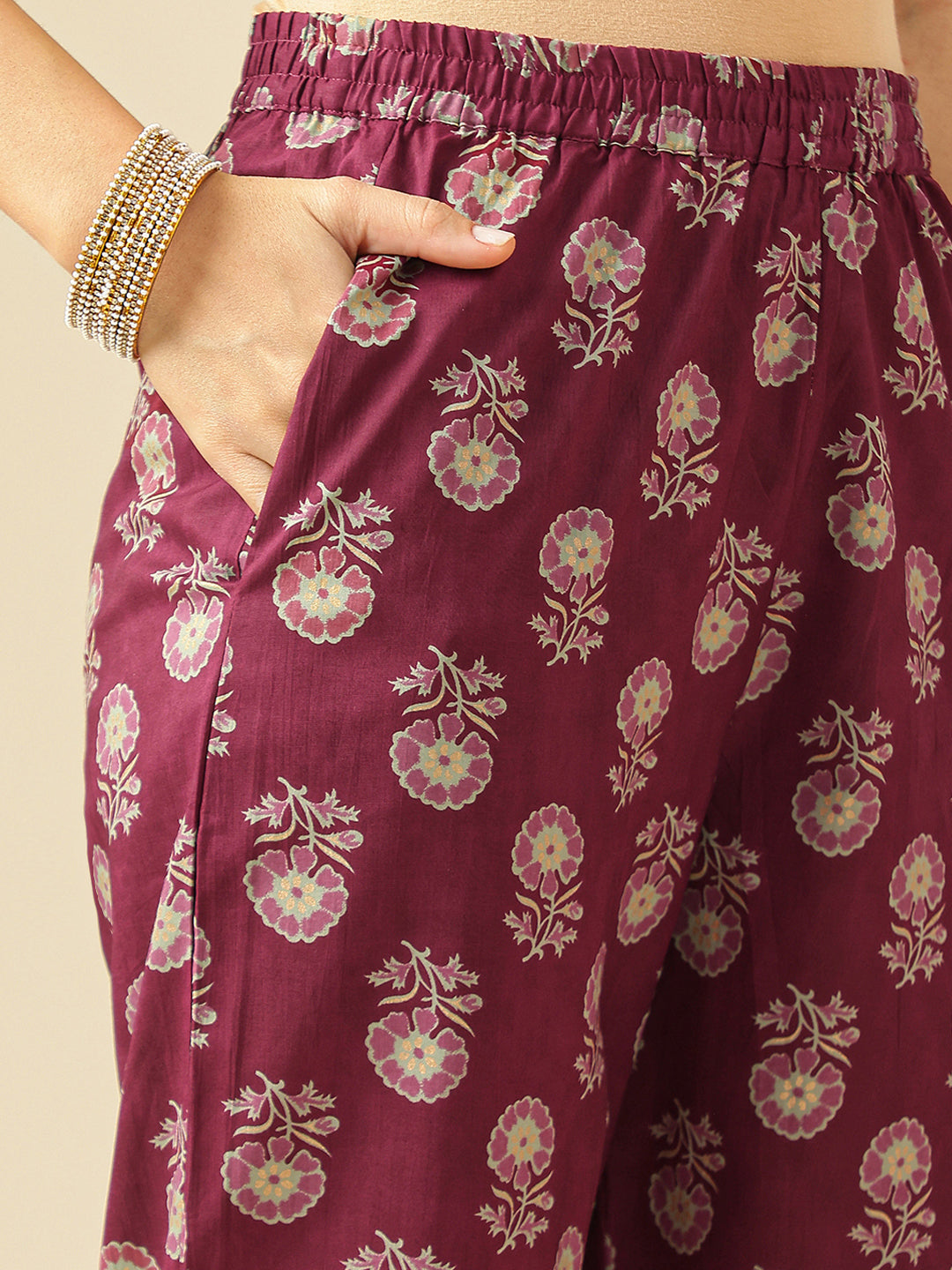 Floral Embroidered Straight Pure Cotton Kurta & Trousers Sets