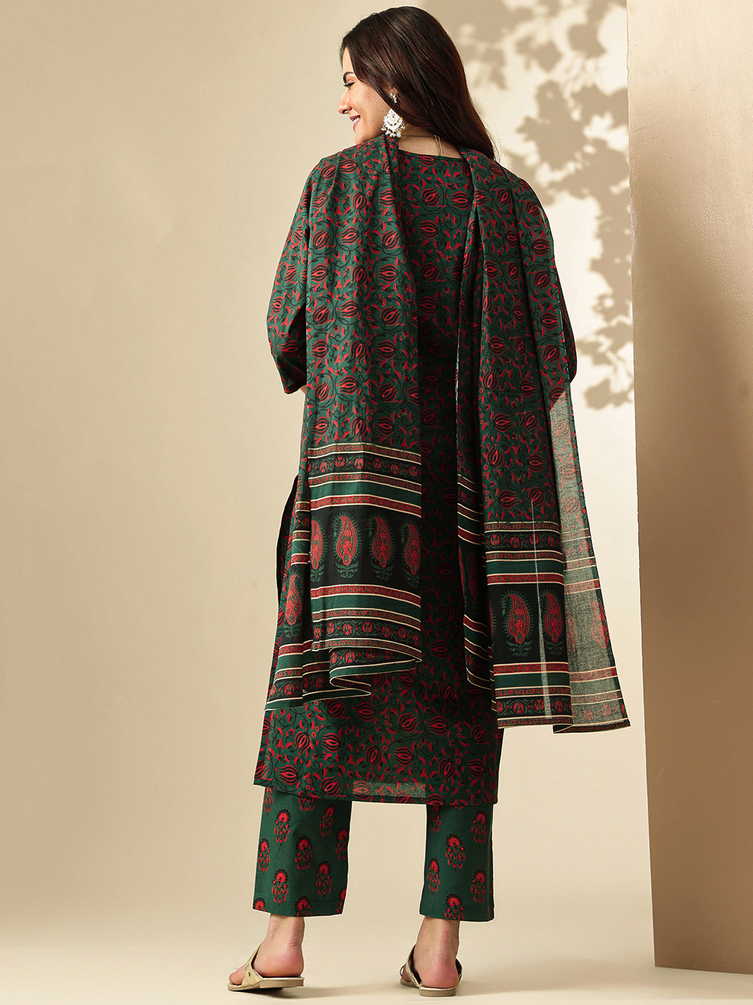 Floral Embroidered Straight Pure Cotton Kurta & Trousers Sets