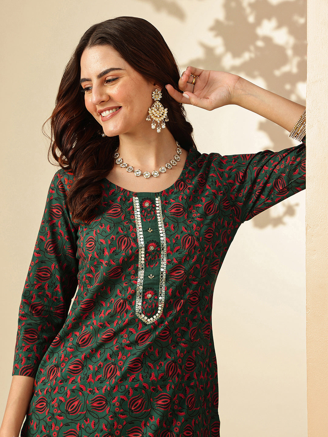 Floral Embroidered Straight Pure Cotton Kurta & Trousers Sets