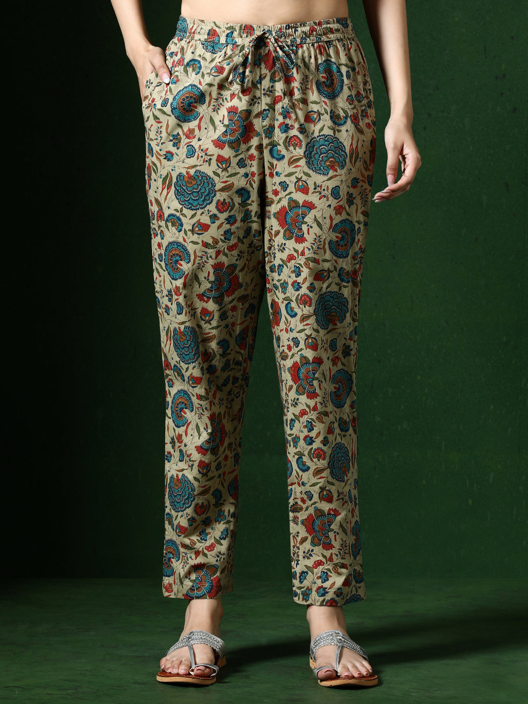 Floral Embroidered Straight Pure Cotton Kurta & Trousers Sets