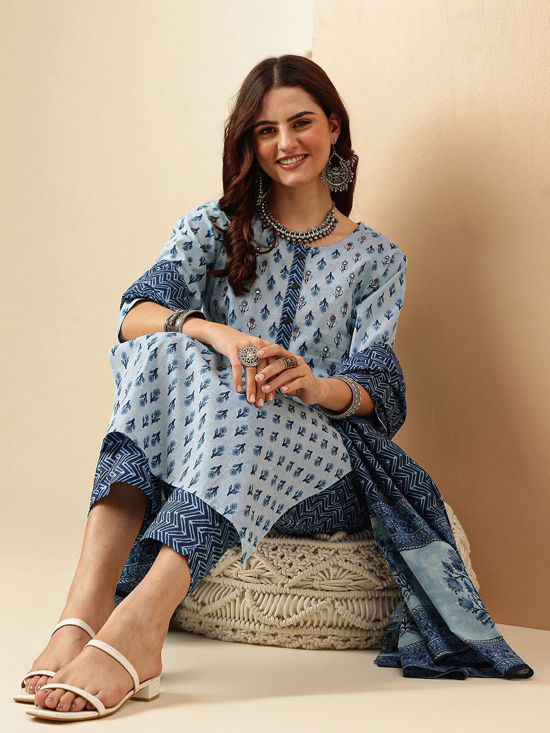 Floral Embroidered Straight Pure Cotton Kurta & Trousers Sets