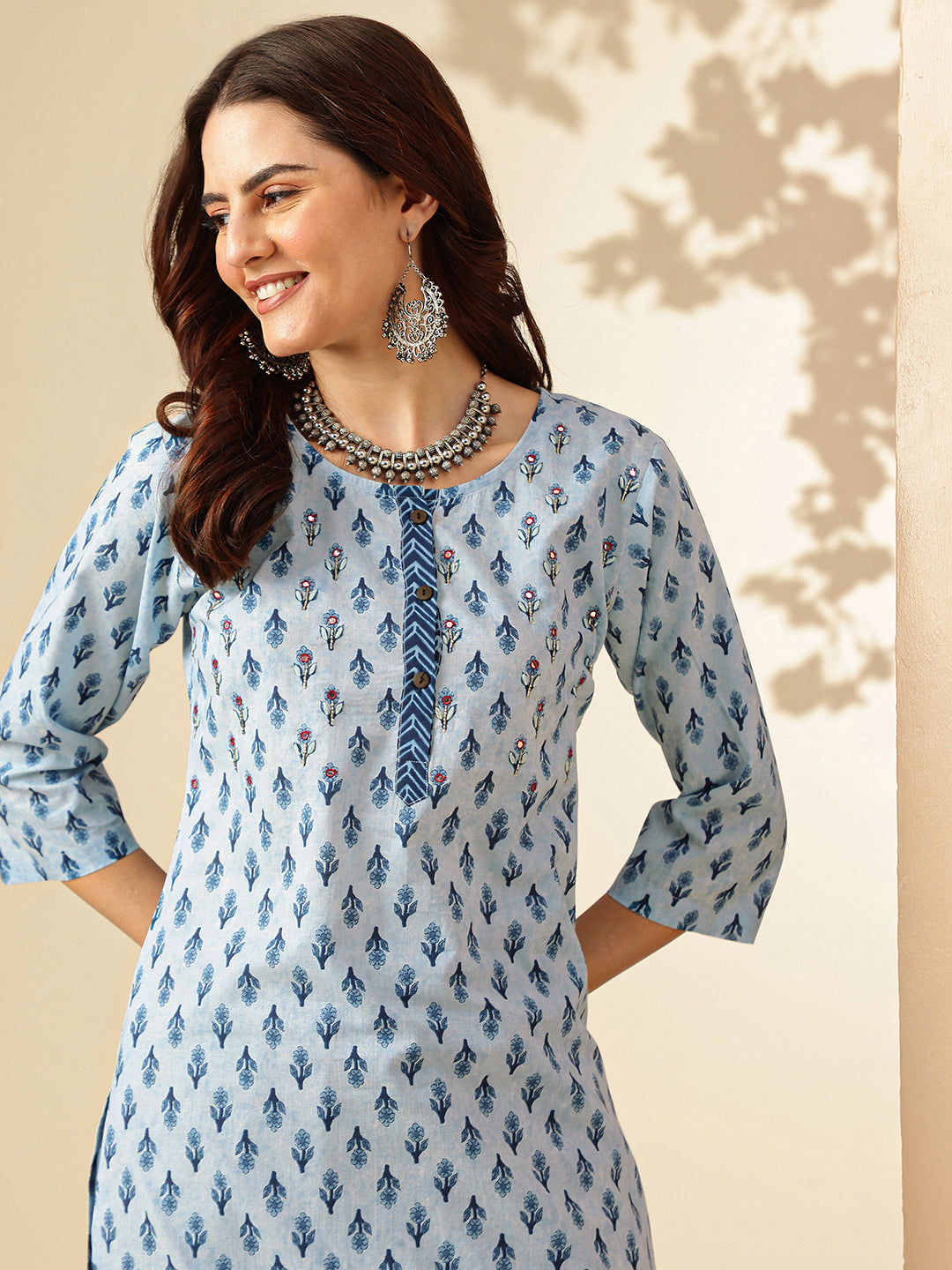 Floral Embroidered Straight Pure Cotton Kurta & Trousers Sets