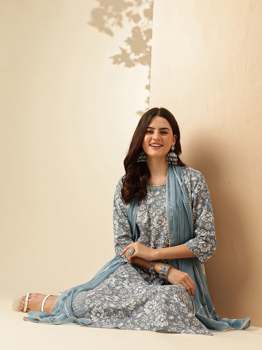 Floral Embroidered Straight Pure Cotton Kurta & Trousers Sets