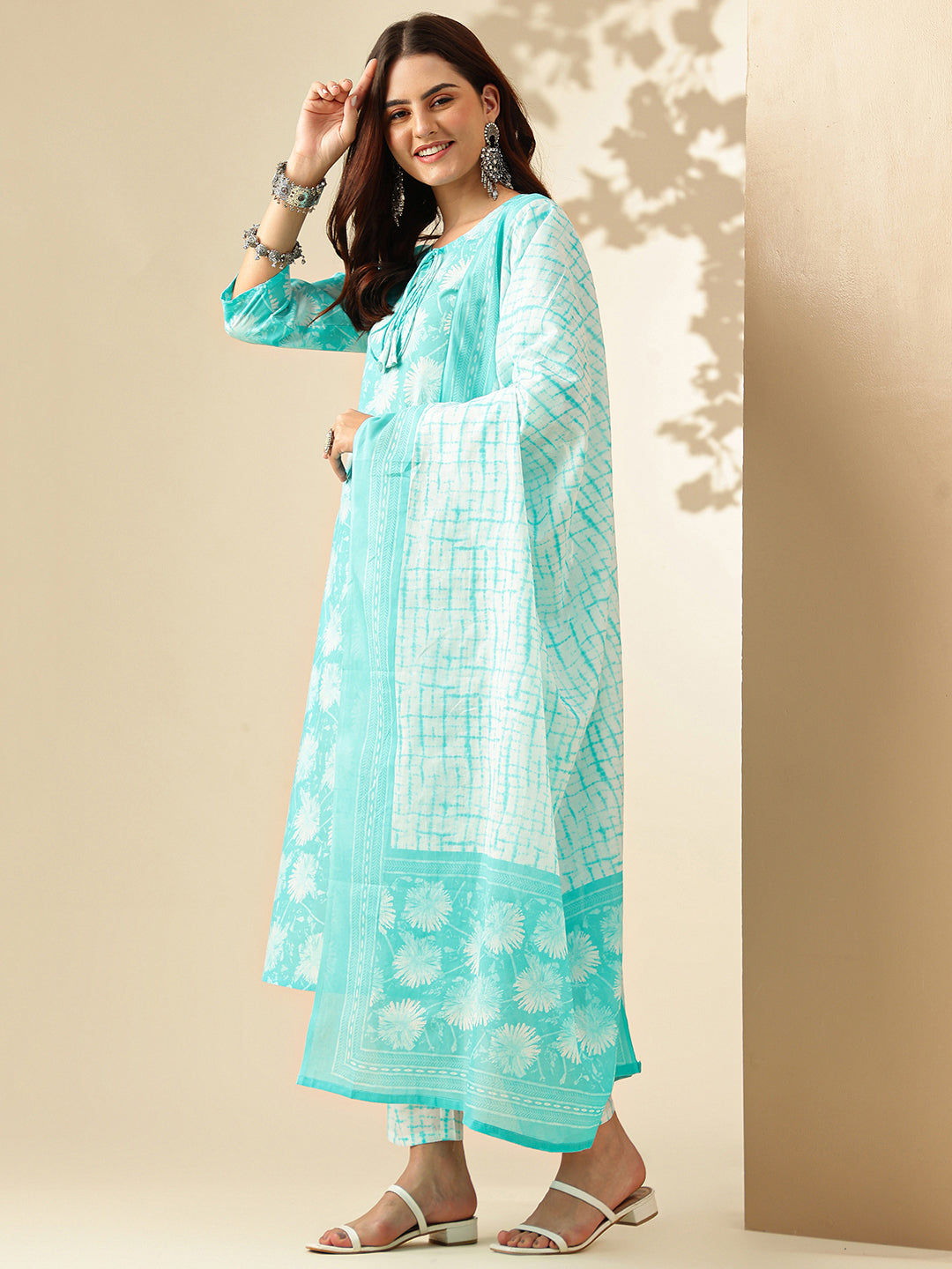Floral Printed Straight Pure Cotton Kurta & Trousers Sets