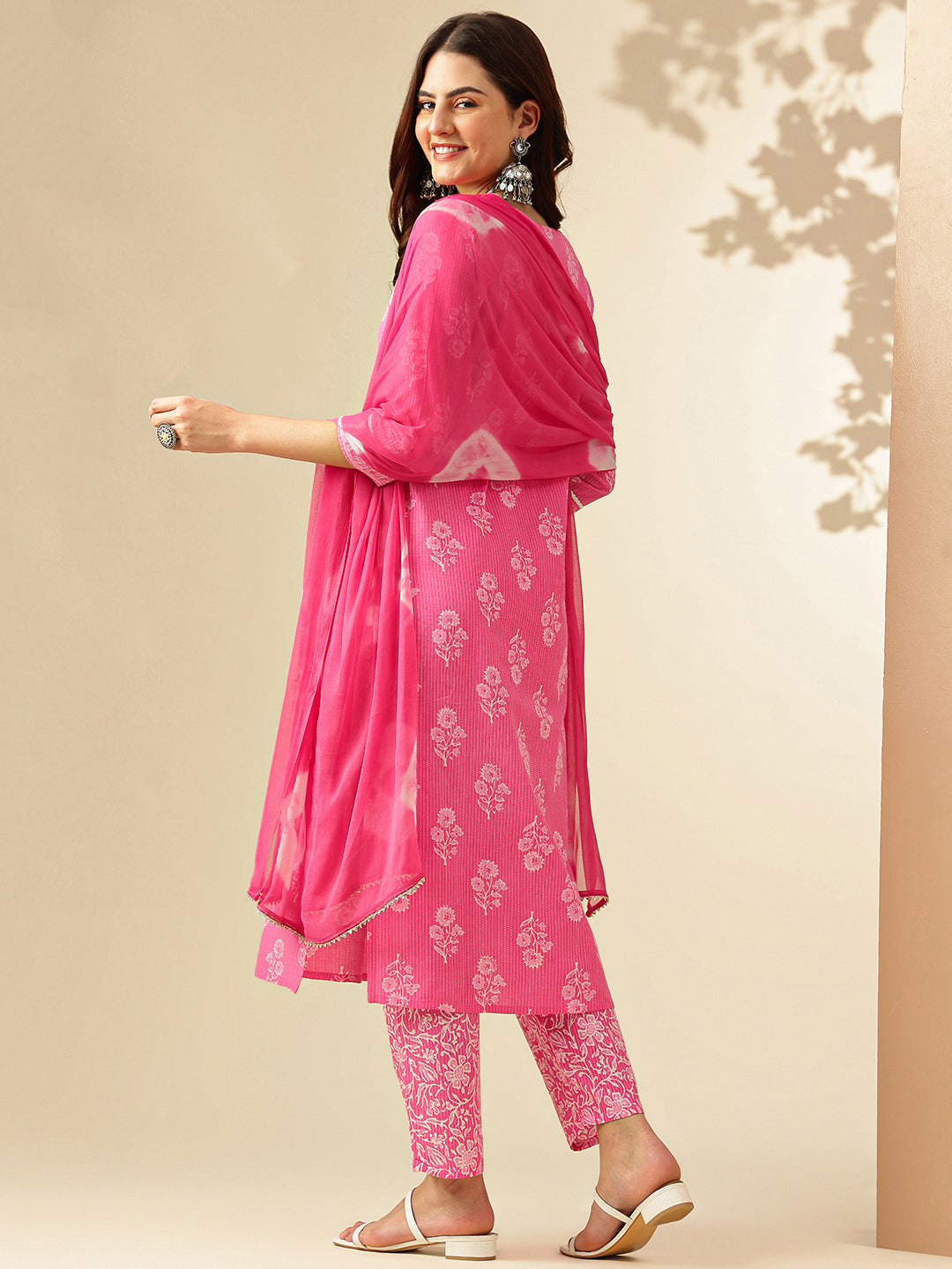 Floral Embroidered Straight Pure Cotton Kurta & Trousers Sets