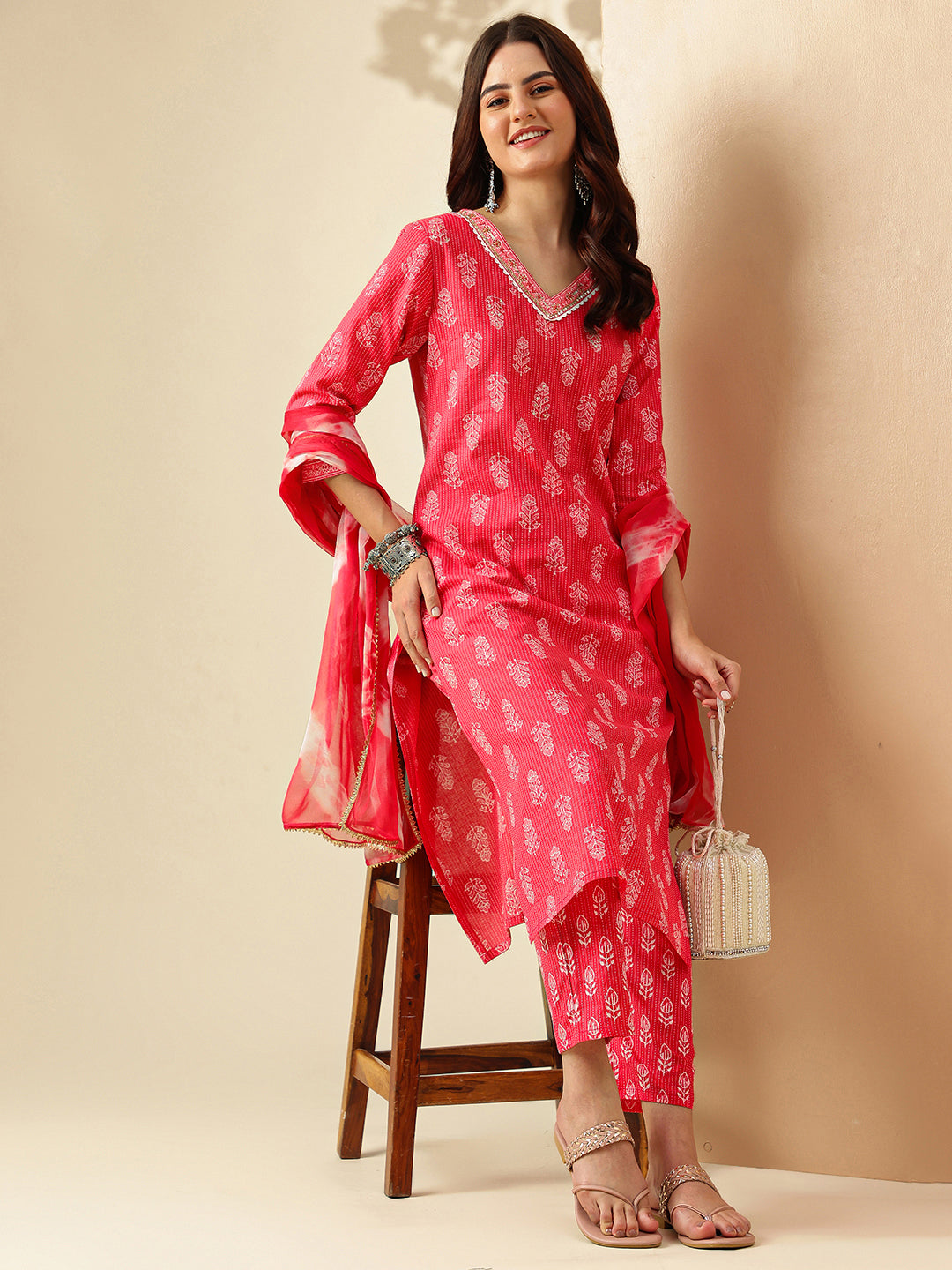 Floral Embroidered Straight Pure Cotton Kurta & Trousers Sets