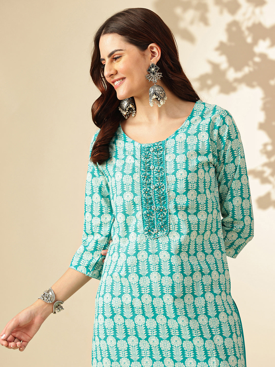 Floral Embroidered Straight Pure Cotton Kurta & Trousers Sets