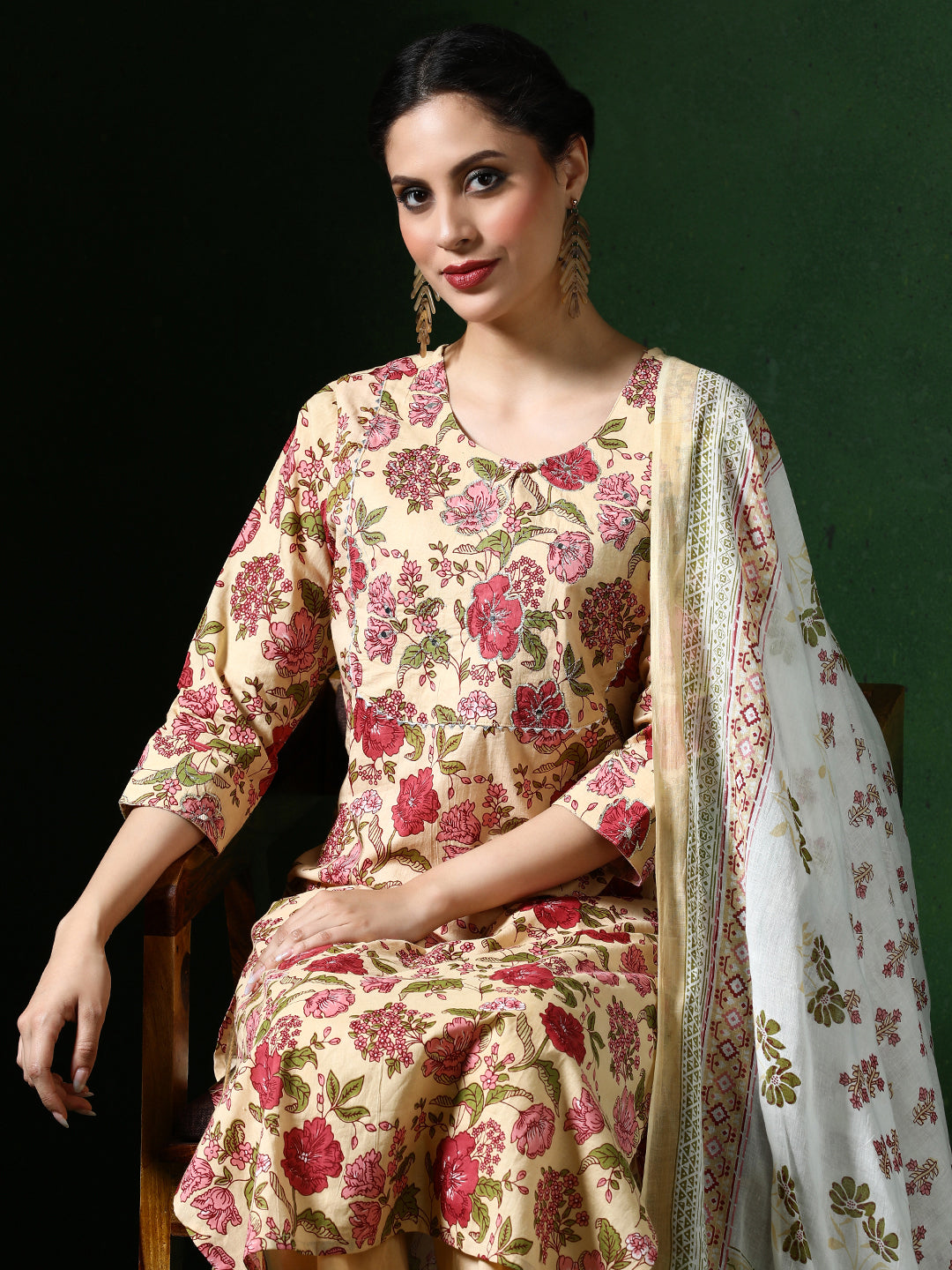 Floral Embroidered Straight Pure Cotton Kurta & Trousers Sets