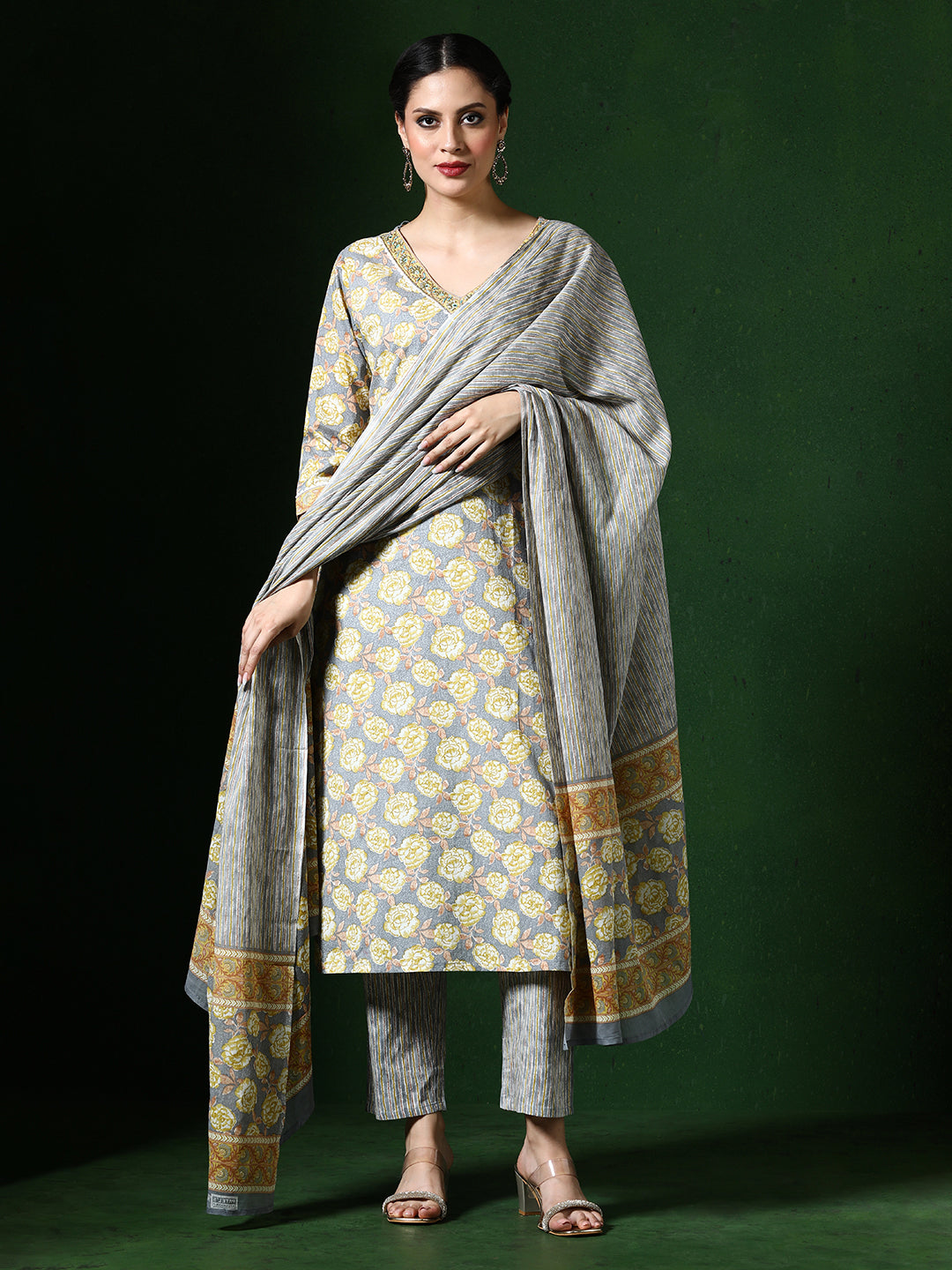 Floral Embroidered Straight Pure Cotton Kurta & Trousers Sets