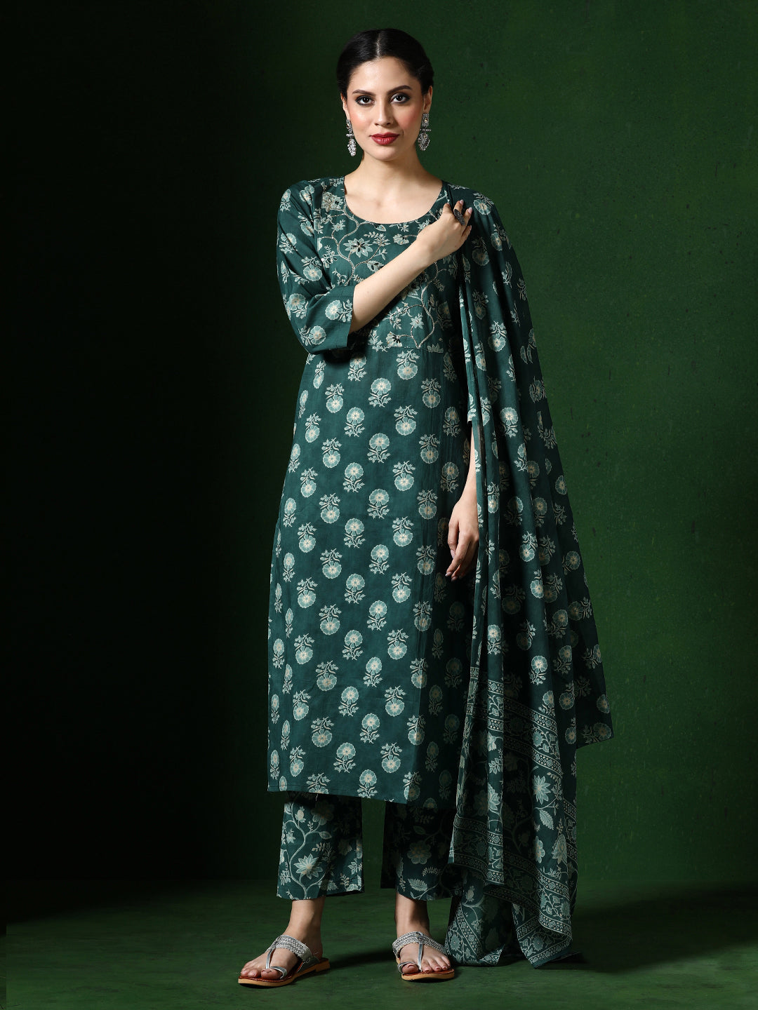 Floral Embroidered Straight Pure Cotton Kurta & Trousers Sets