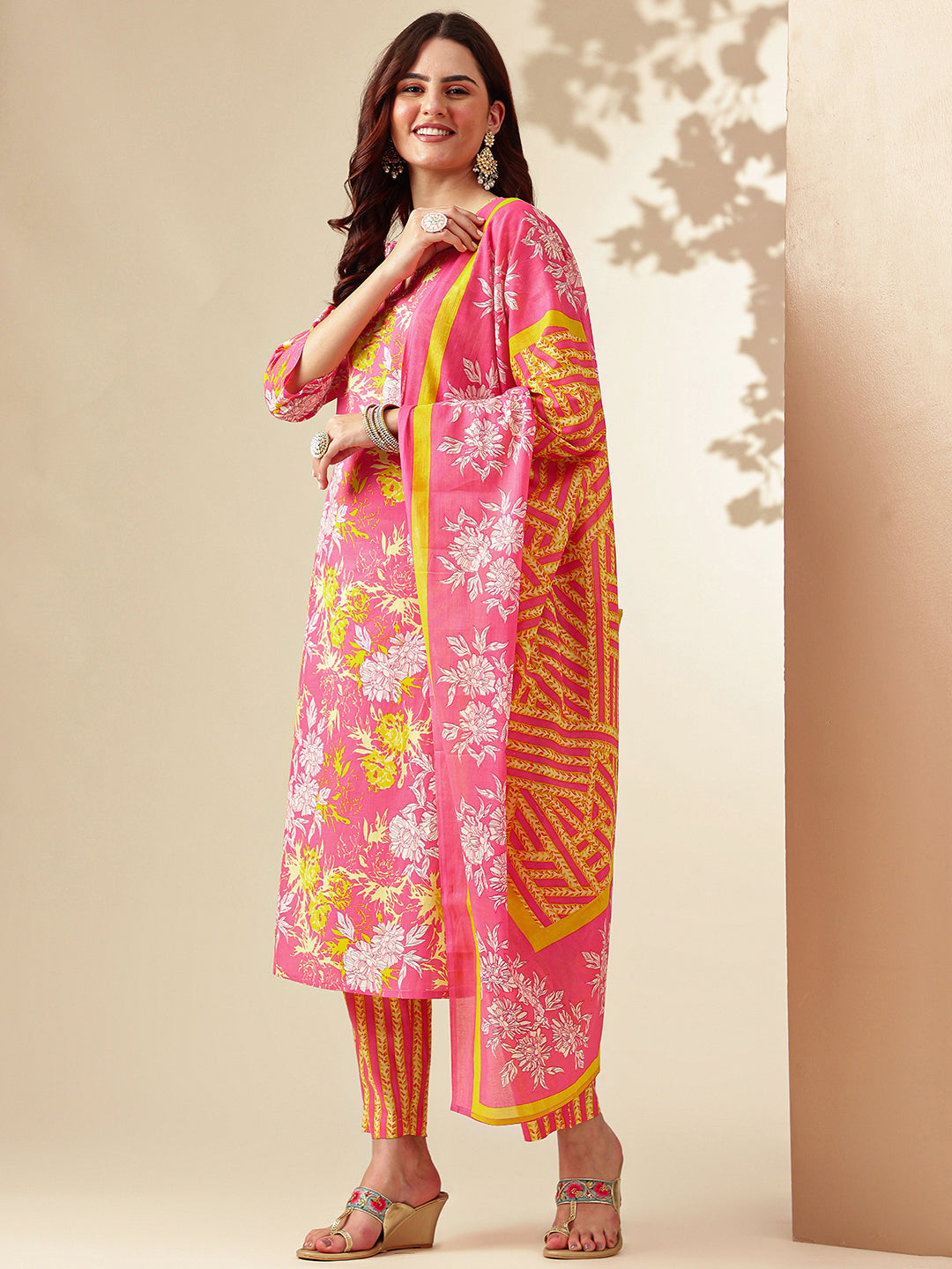 Floral Embroidered Straight Pure Cotton Kurta & Trousers Sets