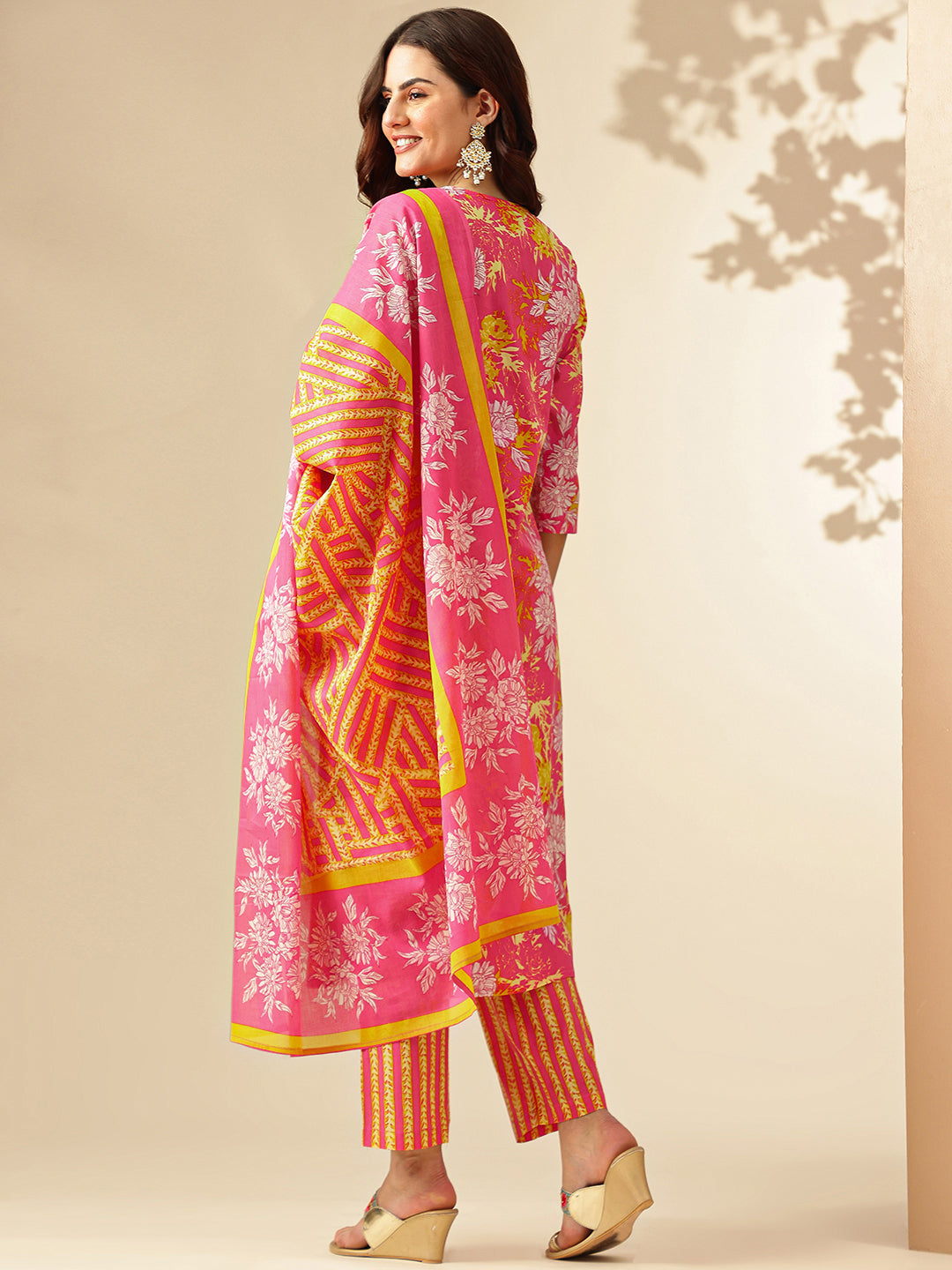 Floral Embroidered Straight Pure Cotton Kurta & Trousers Sets