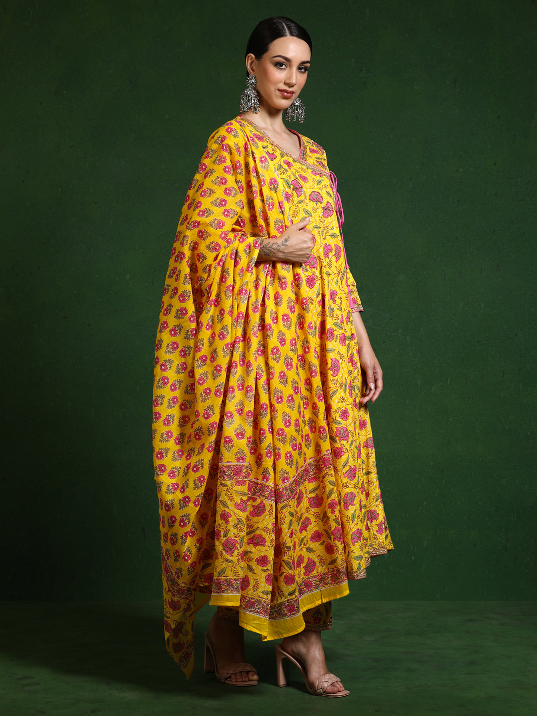 Floral Embroidered A-Line Pure Cotton Kurta & Trousers Sets