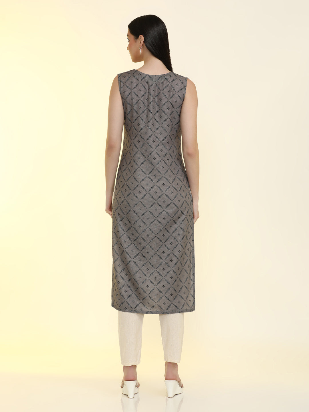 Floral Printed Straight Sleeveless Kurta