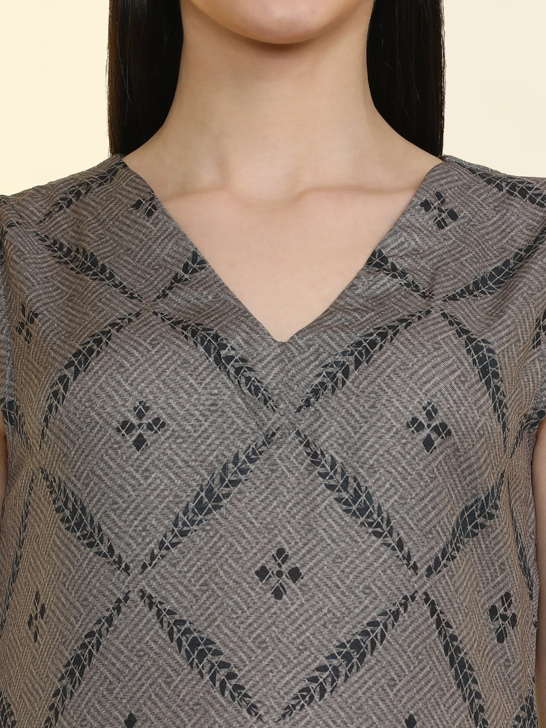 Floral Printed Straight Sleeveless Kurta