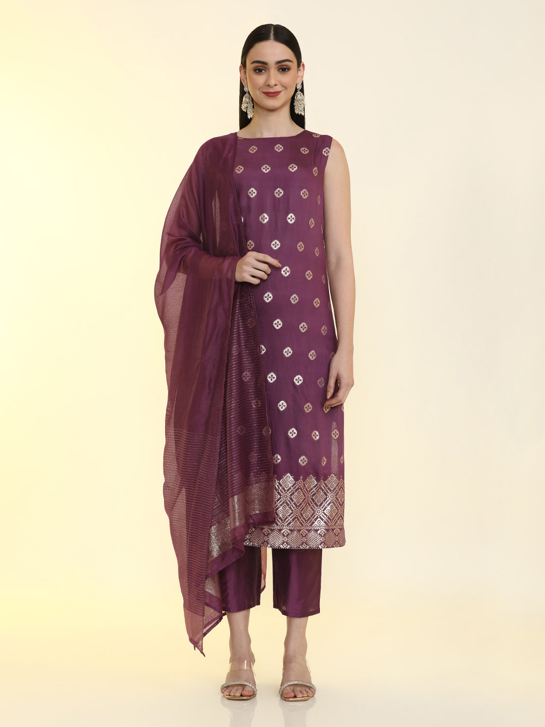 Geometric Embroidered Silk Blend Straight Kurta & Trousers Sets