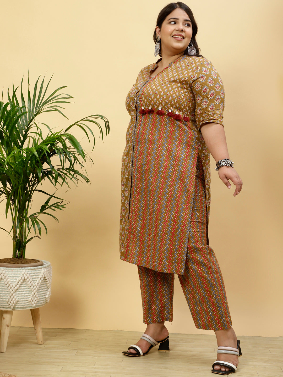 Plus Size Brown Ethnic Printed Straight Kurta With Pants