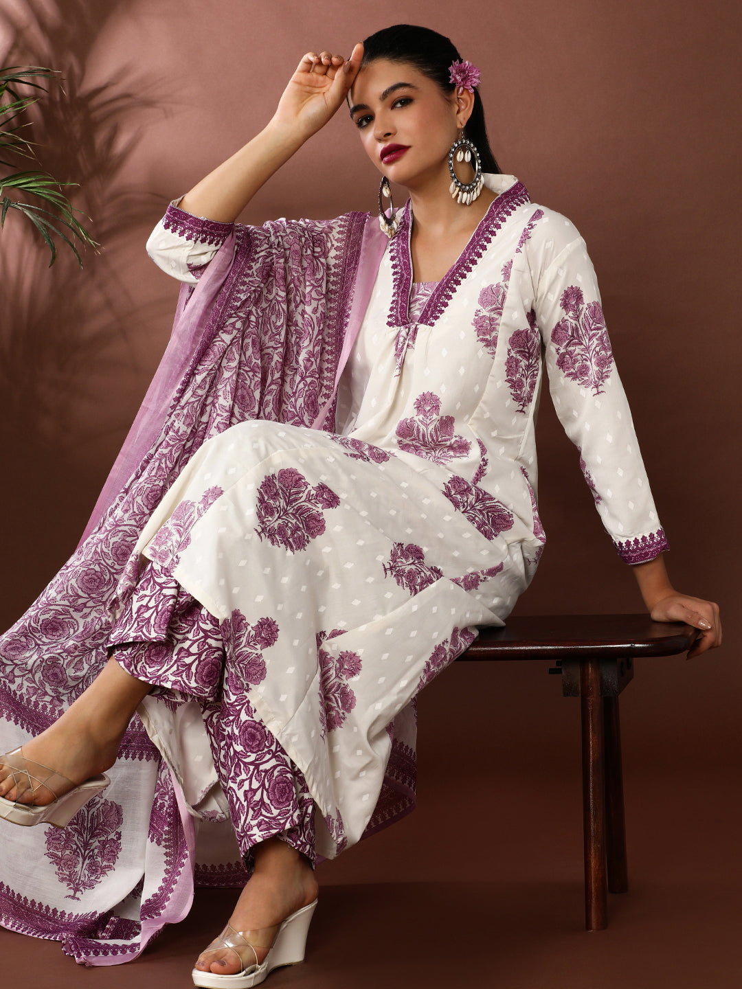 Floral Printed A-Line Cotton Blend Kurta & Trousers Sets