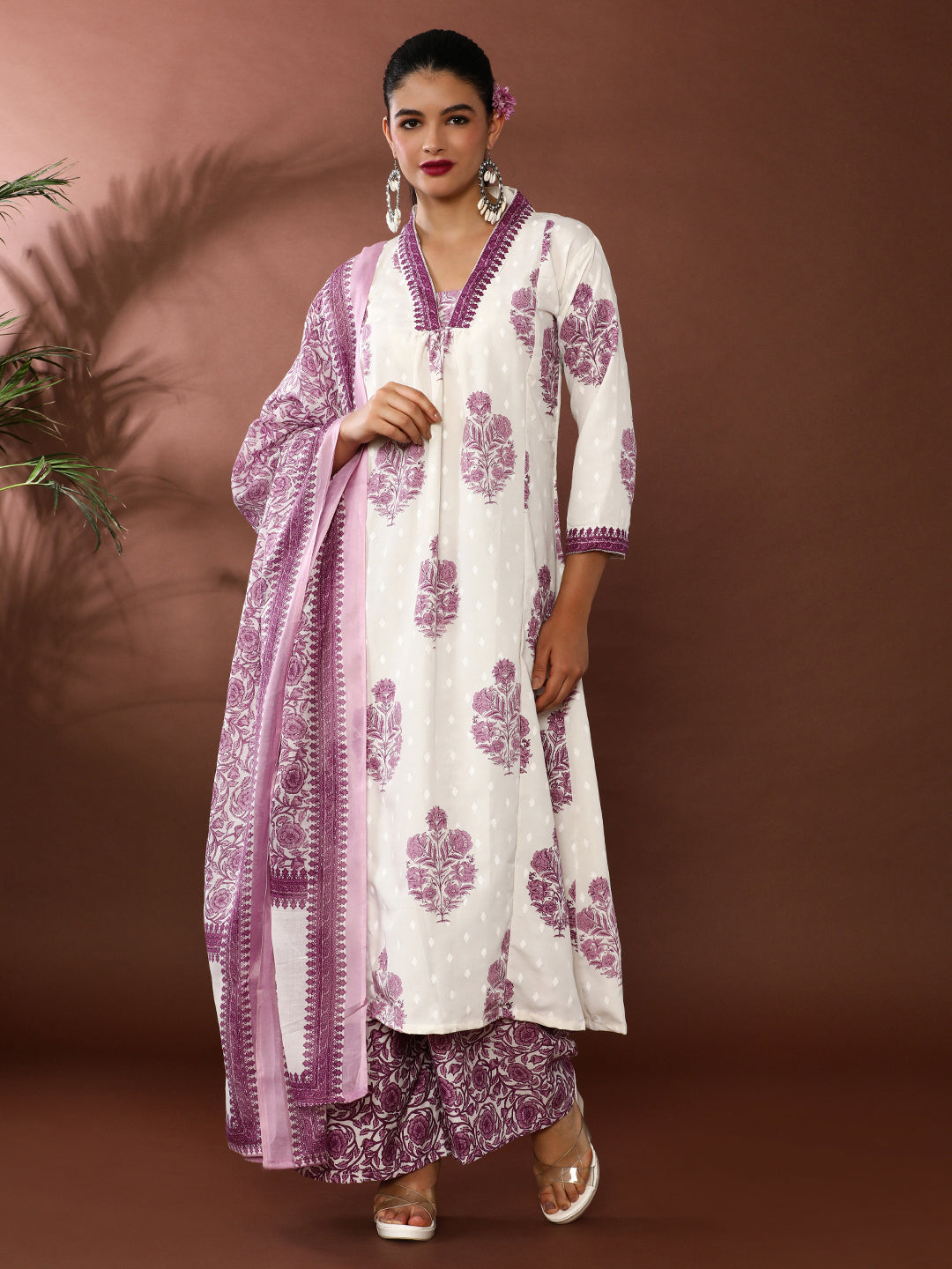 Floral Printed A-Line Cotton Blend Kurta & Trousers Sets