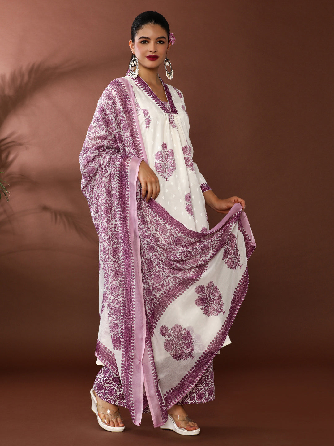 Floral Printed A-Line Cotton Blend Kurta & Trousers Sets