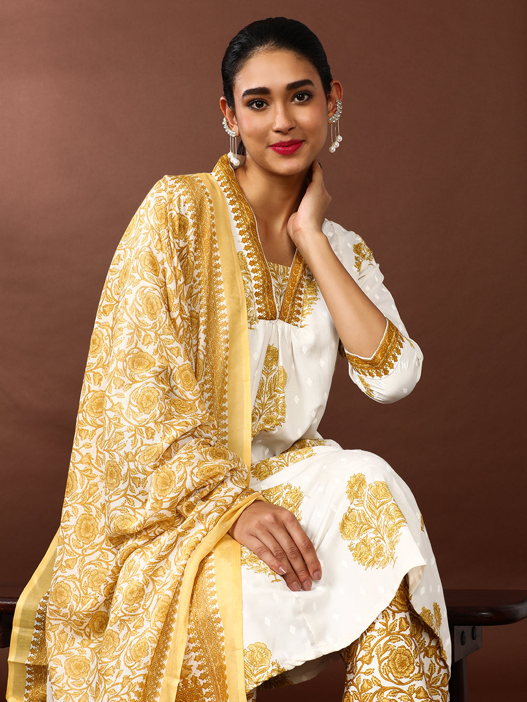 Floral Printed A-Line Cotton Blend Kurta & Trousers Sets