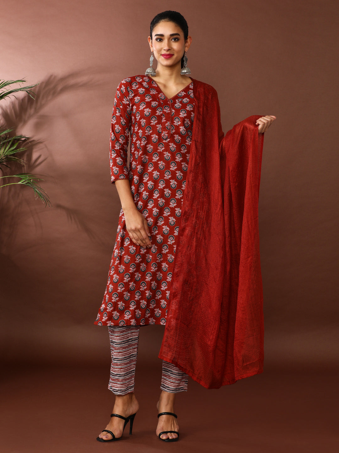 Floral Printed Pure Cotton Kurta & Trousers Sets