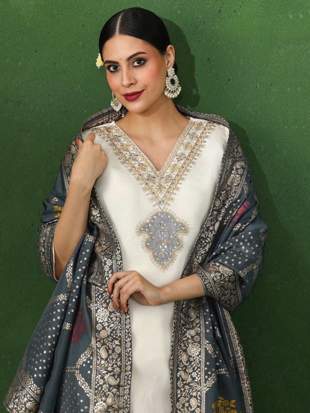 Floral Embroidered A-Line Chanderi Silk Kurta & Trousers Sets