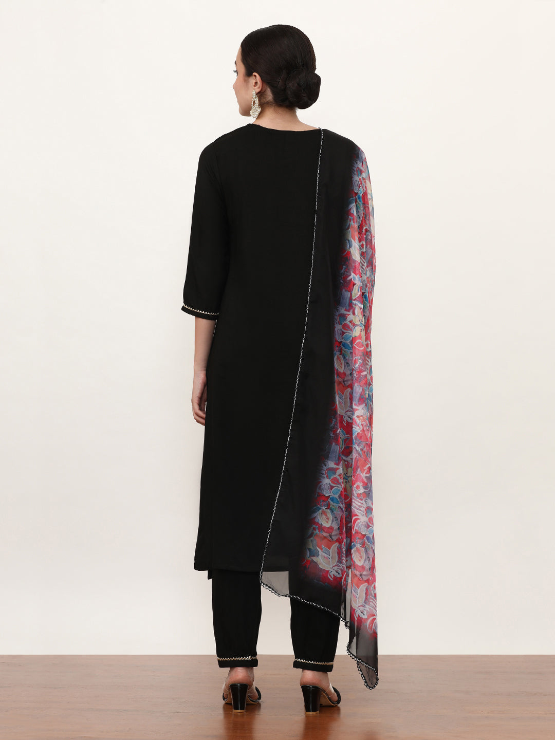 Embroidered Floral Kurta Sets With Dupatta