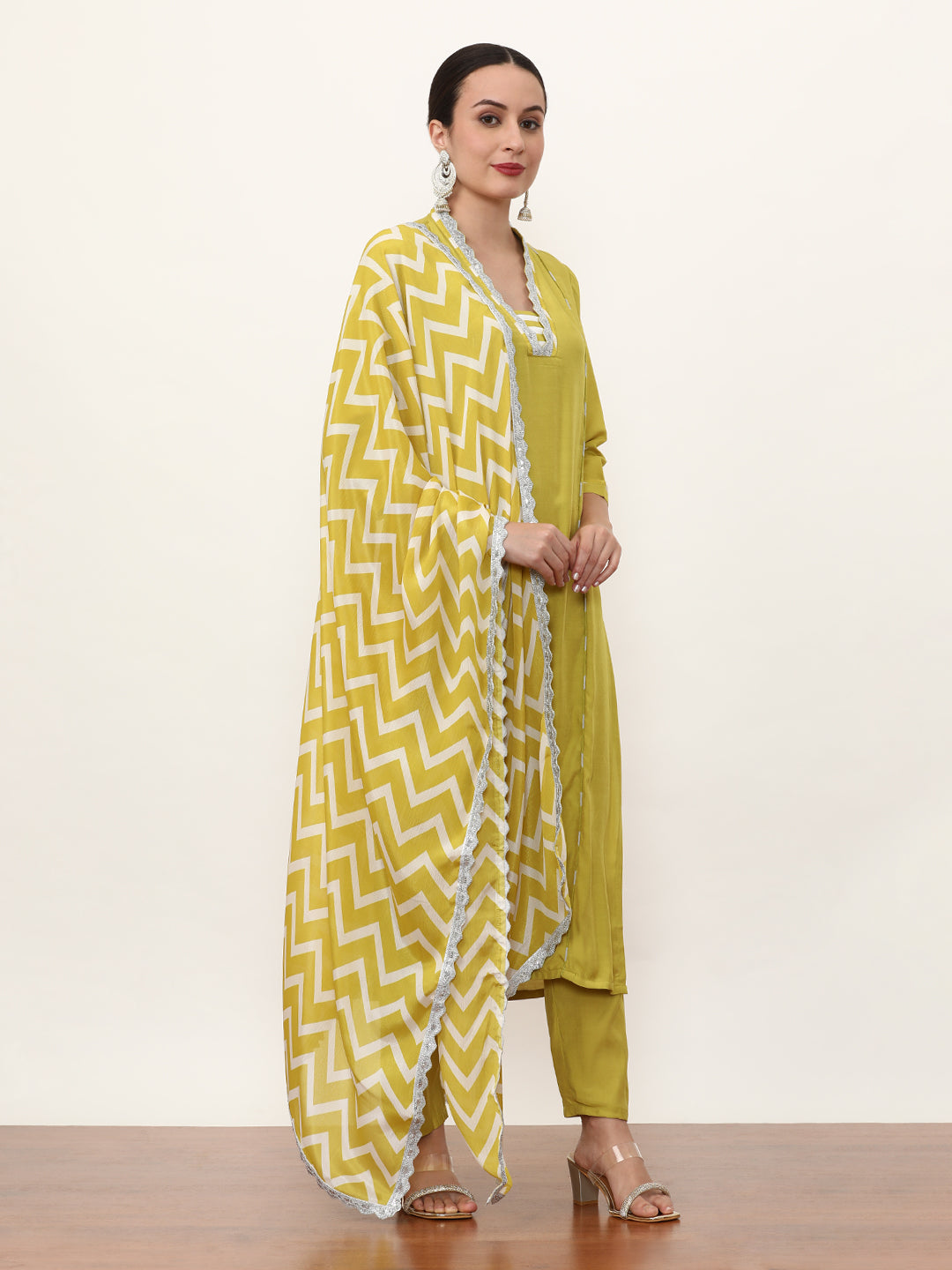 Embroidered Ethnic Motifs Kurta Sets With Dupatta