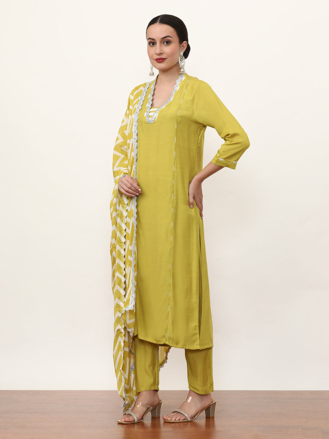 Embroidered Ethnic Motifs Kurta Sets With Dupatta