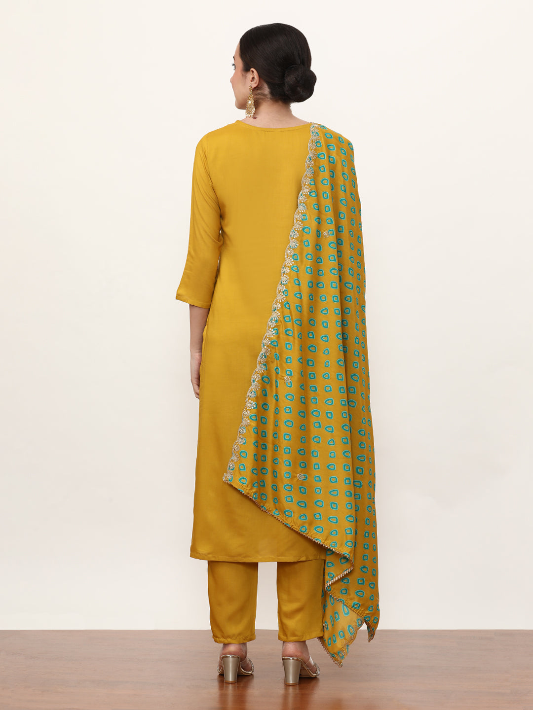 Embroidered Silk Blend Ethnic Motifs Kurta Sets With Dupatta