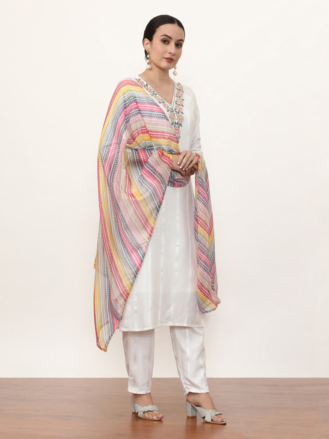 Embroidered Chanderi Silk Ethnic Motifs Kurta Sets With Dupatta
