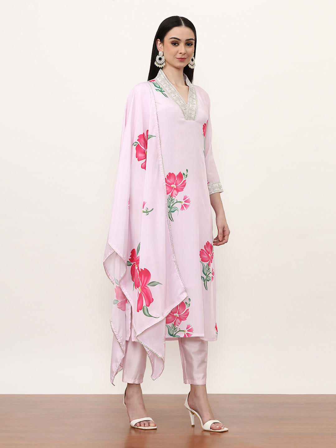 Embroidered Poly Crepe Ethnic Motifs Kurta Sets With Dupatta