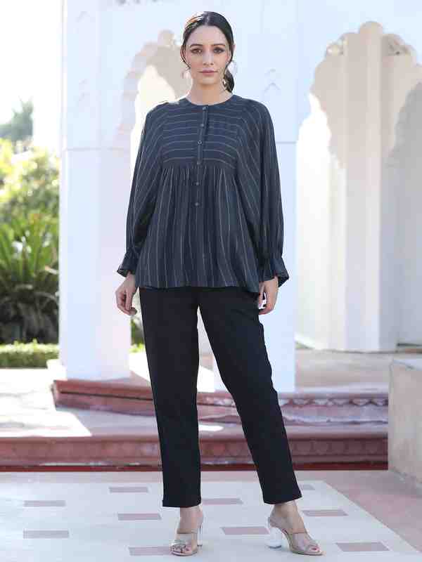 A Grey Self Weave Rayon Lurex Gathered Top With Elasticated Gathered Sleeves With Black Pants