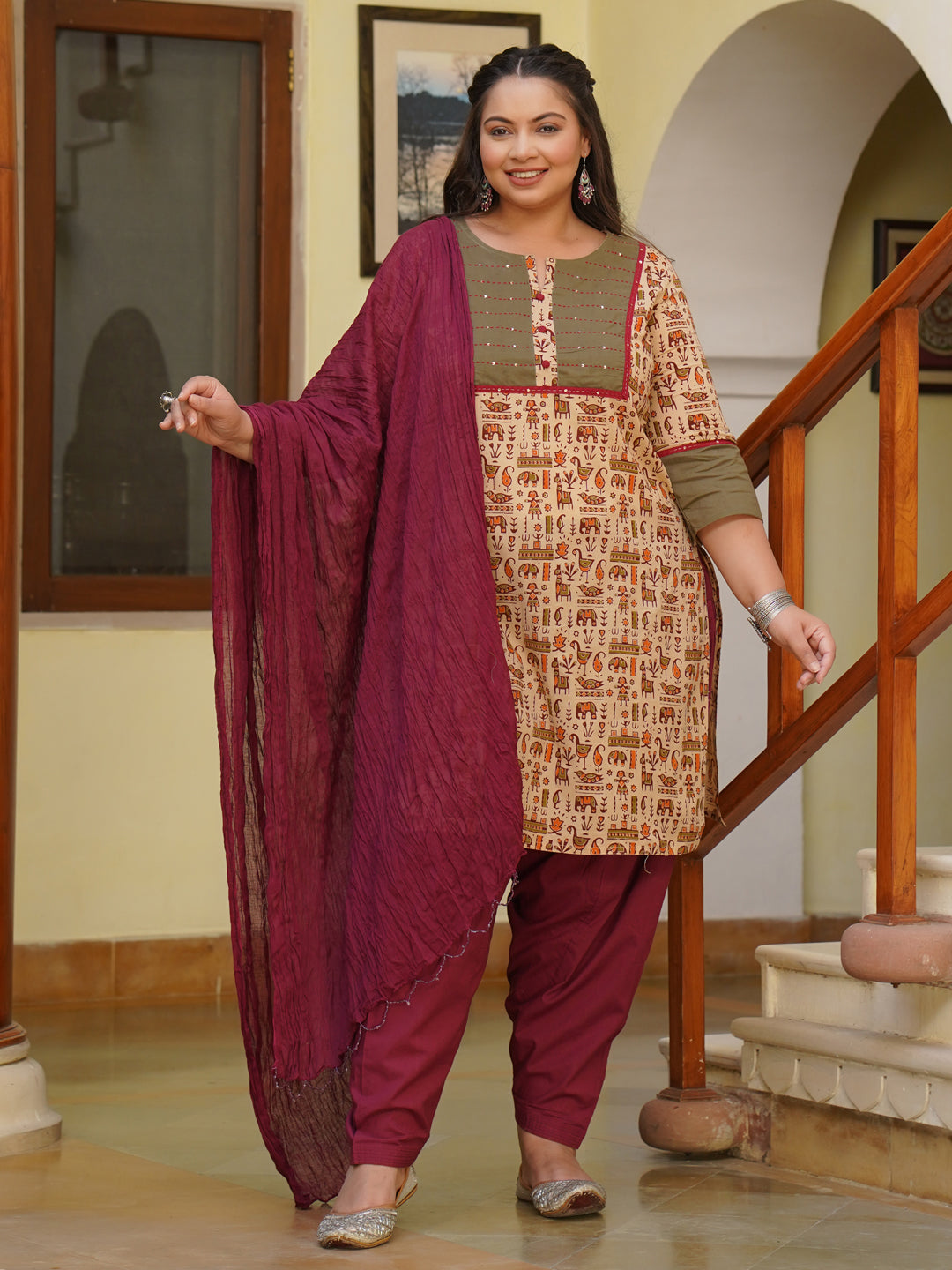 Straight Fit Beige Printed Kurta