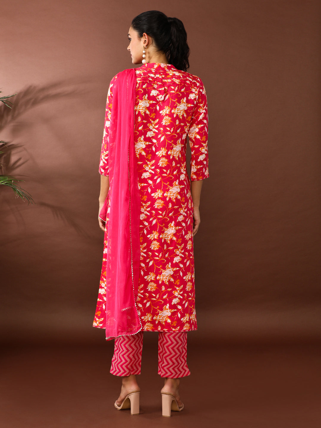 Floral Printed Straight Kurta & Trousers Sets