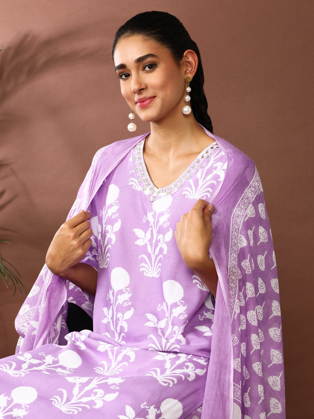 Floral Embroidered Straight Kurta & Trousers Sets